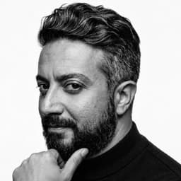 Portrait of Ramin Bozorgzadeh
